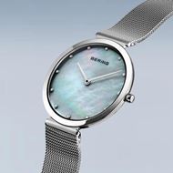 Foto de Reloj Classic plata pulido con esfera nácar 32mm