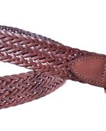 Foto de Cinturón trenzado de piel color marrón 