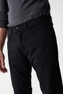 Foto de Pantalón vaquero negro slim fit