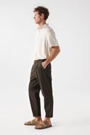 Picture of Pantalón chino corte straight color verde oscuro