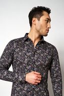 Foto de Camisa marino estampado floral verde y rojo