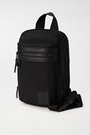 Picture of Bolso cruzado negro con bolsillo exterior