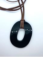 Picture of Collar Oval de asta de búfalo lacado en negro
