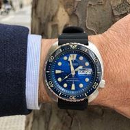 Foto de Reloj Seiko Prospex Save The Ocean Tortuga automático azul