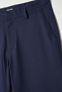 Foto de Pantalón chino azul marino corte regular