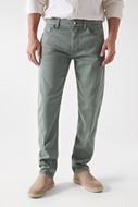 Foto de Pantalones vaqueros S-Activ slim fit color verde salvia