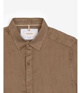 Foto de Camisa manga larga 100% lino en color tabaco