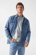 Foto de Sobrecamisa denim lavado regular fit 