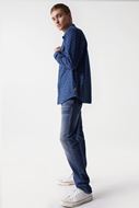 Foto de Camisa azul denim microprint
