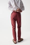 Foto de Pantalon chino rosa slim fit