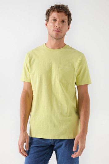Picture of Camiseta manga corta verde lima con bolsillo