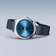 Picture of Reloj Bering ultraslim azul tornasolado 31mm