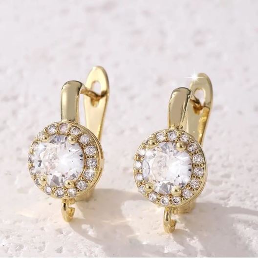 Foto de Pendientes de oro amarillo 18kt y circonitas blancas brillantes