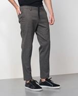 Foto de Pantalón sport micro pata de gallo negro y beige