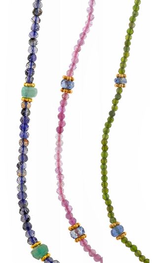 Foto de Pulsera Organic plata chapado dorado iolita y esmeralda