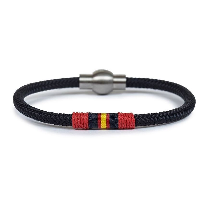 Foto de Pulsera cordón náutico con bandera España con hilo rojo