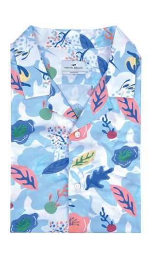 Foto de Camisa cuello bolero estampado corales