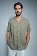 Foto de Camisa bowling verde caqui en tencel