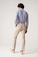 Foto de Pantalon chino slim fit tejido elastico beige