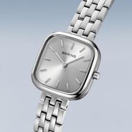 Foto de Reloj Classic plateado y esfera plateada cuadrada 26mm