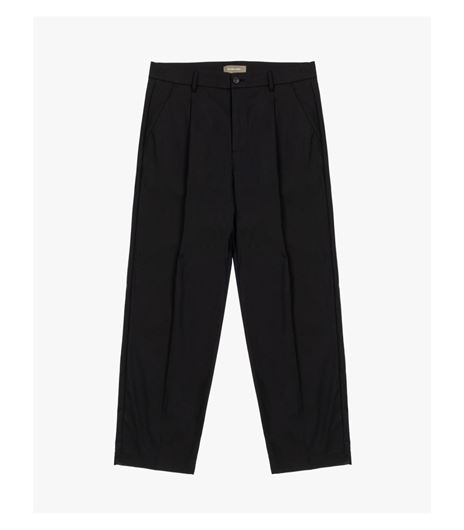 Foto de Pantalón vestir con pinzas comfort fit color negro