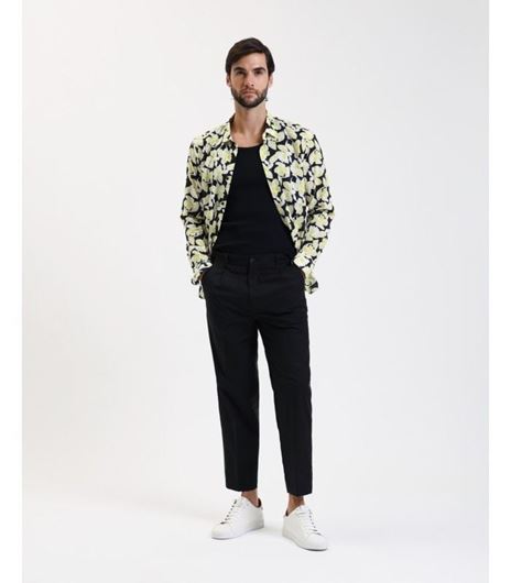Foto de Camisa manga larga estampado floral negro y amarillo