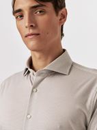 Foto de Camisa Essential Hai estampado pata de gallo gris