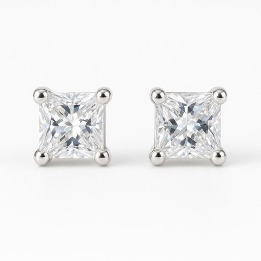 Foto de Pendientes de bebé en oro blanco 18kt y circonitas blancas talla princesa