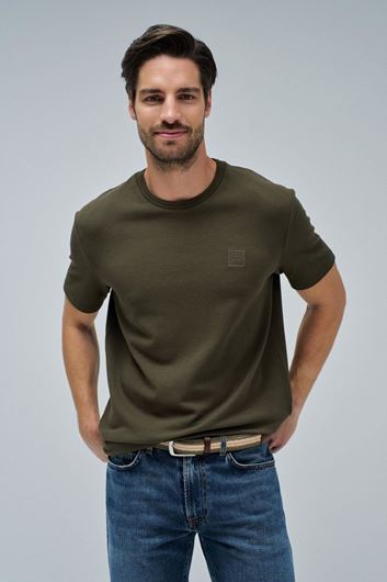 Foto de Camiseta con Textura Regular Fit caqui