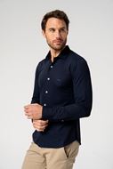 Foto de Camisa vestir azul marino Fly tejido piqué regular fit Darío Beltrán