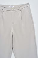 Foto de Pantalón chino de punto beige