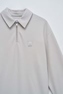 Foto de Sudadera con media cremallera beige