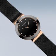 Foto de Reloj Bering mujer malla negra y esfera bicolor 34mm
