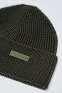 Foto de Gorra de punto verde caqui