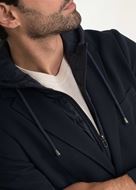 Foto de Americana super slim fit con capucha desmontable y pecherín acolchado