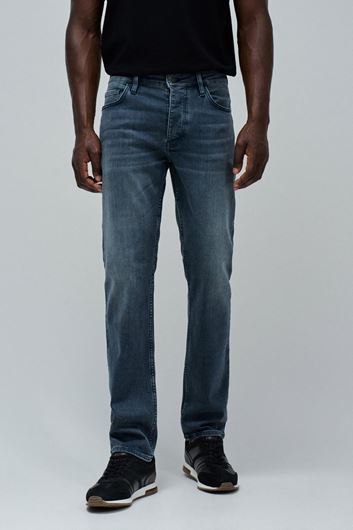 Foto de Pantalón vaquero regular fit color azul efecto lavado