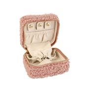 Foto de Joyero cuadrado de tejido de pelo rosa, forro de antelina beige y bolsa