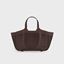 Foto de Bolso Cluse Tote Bag Petite con textura marrón chocolate 