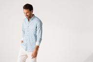 Foto de Camisa Slim Fit estampado floral azul