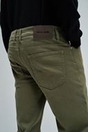 Foto de Pantalón regular fit S-Activ dark green