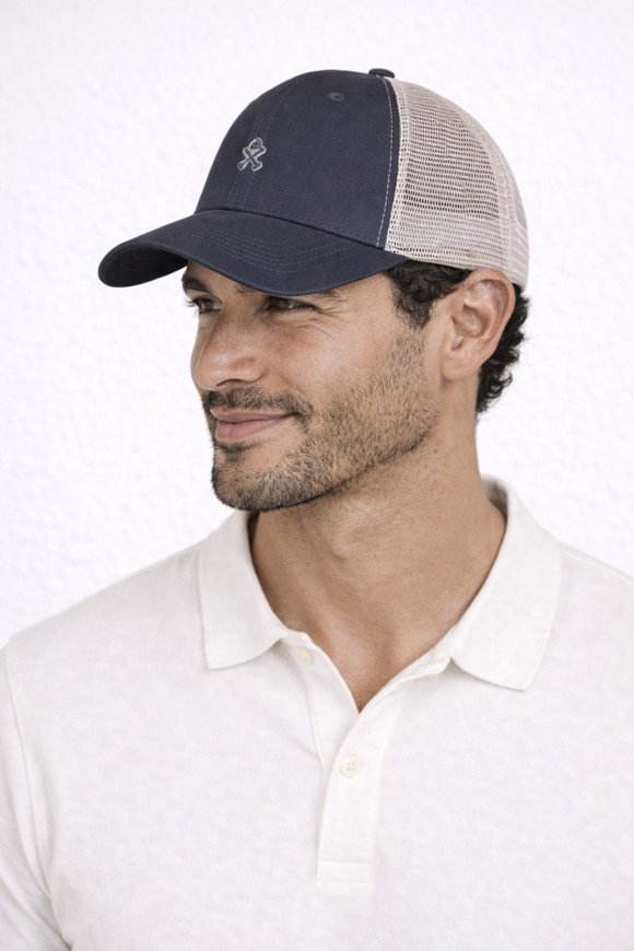 Foto de Gorra Trucker negro vintage