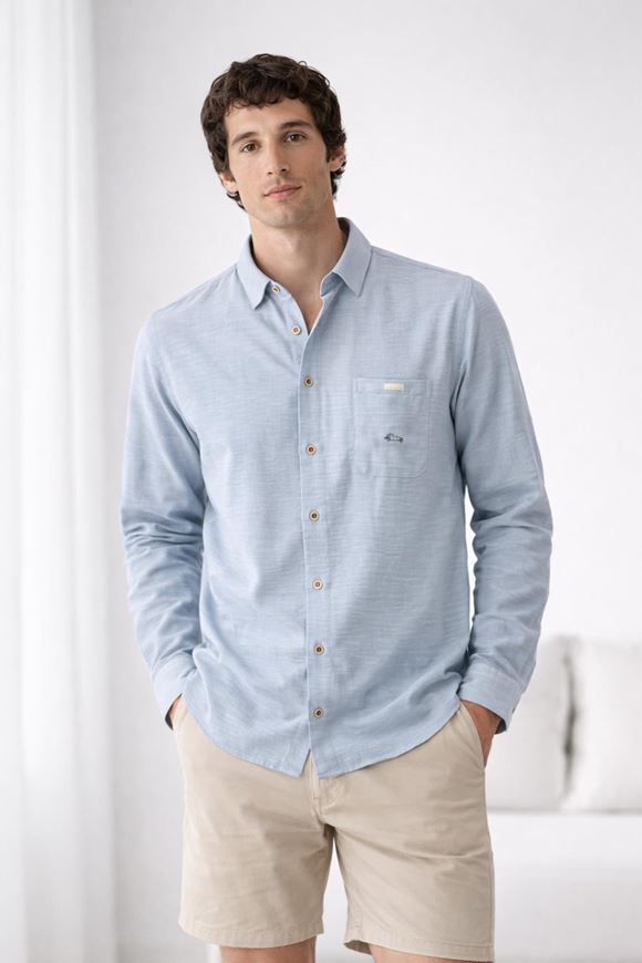 Foto de Camisa azul cielo regular fit