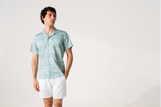Picture of Camisa bowling verde estampado veraniego