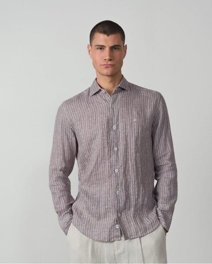 Foto de Camisa sport relaxed fit en lino estampado de florecitas