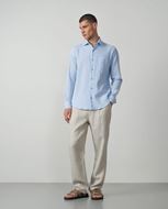 Foto de Camisa a rayas bambula celeste y blanco