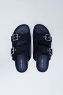 Foto de Sandalias de antelina azul con hebilla