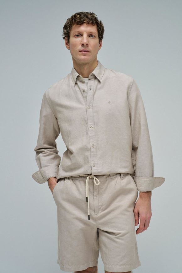 Picture of Camisa regular fit arena mezcla lino y algodón