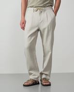 Foto de Pantalón de una pinza con cordón y goma en la cintura de lino color arena