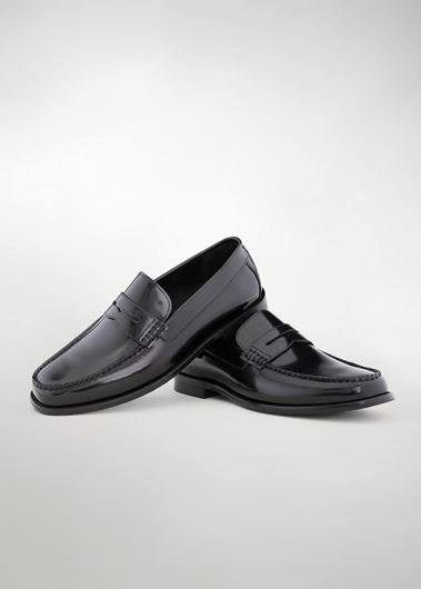 Foto de Mocasín de piel brillante en negro