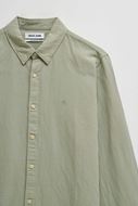 Foto de Camisa regular fit en mezcla de lino verde caqui